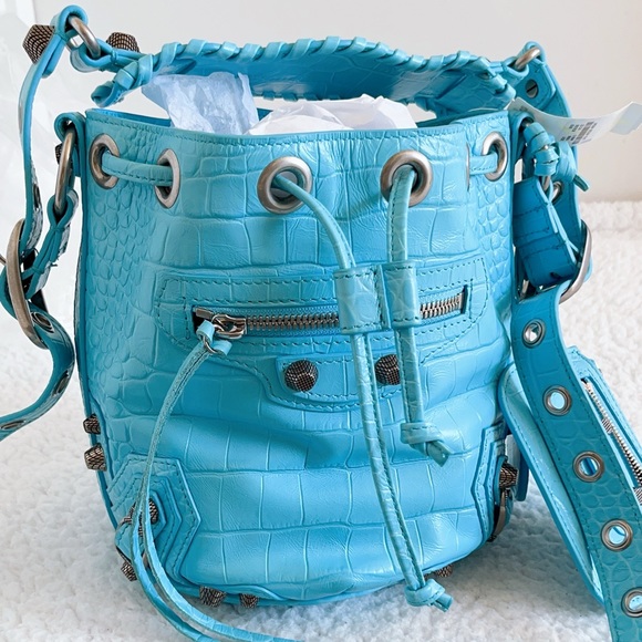 Authentic Balenciaga women's  Le Cagole Xs Bucket Bag Crocodile Embossed - Picture 3 of 16